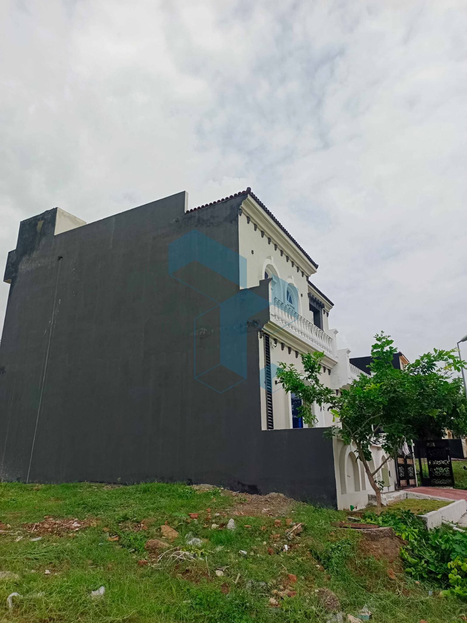 5 Marlla house