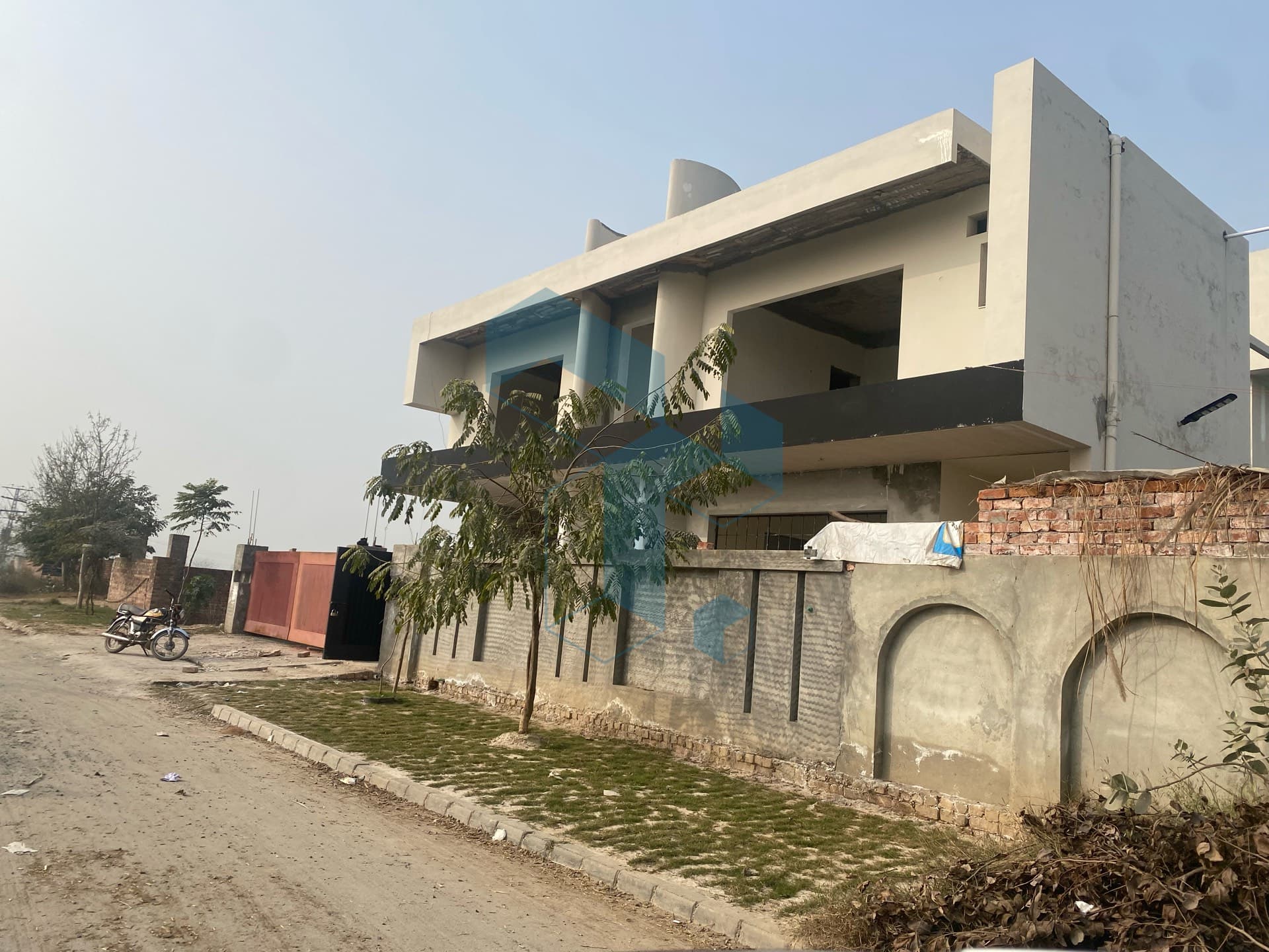 GREY STRUCTURE
