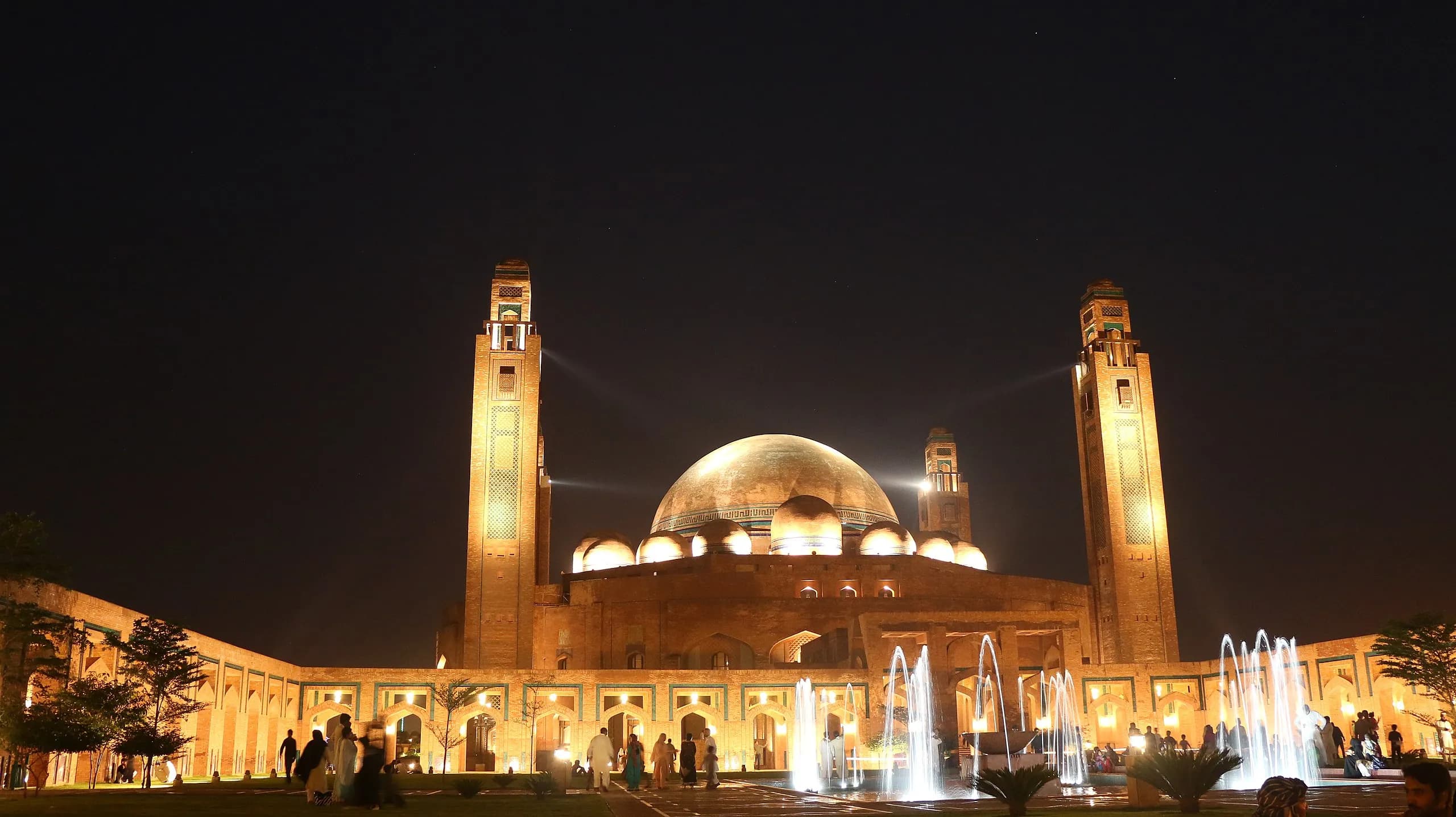 Bahria Grand Mosque